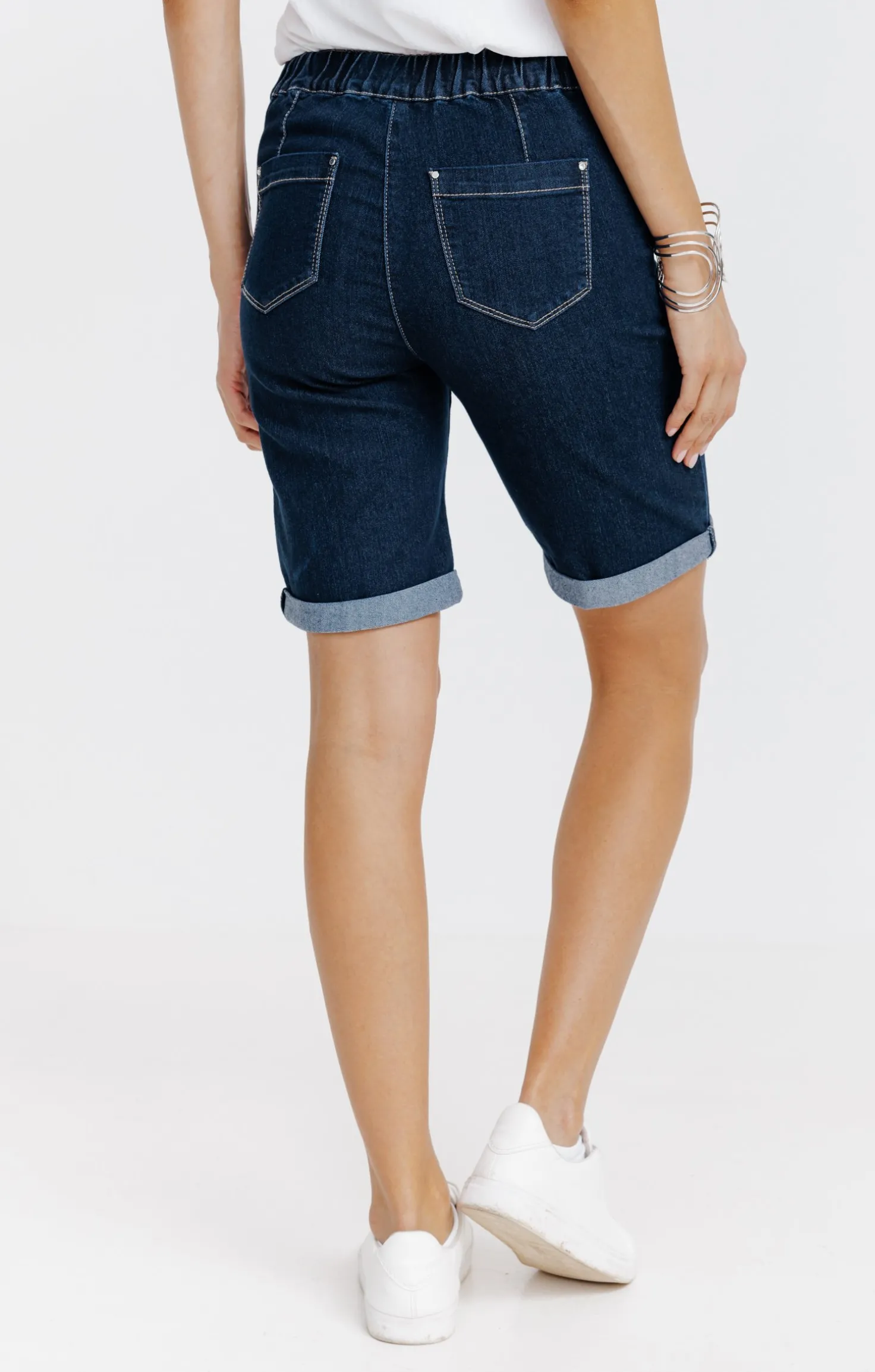 Armand Thiery Short coupe jogging en denim brut - Bleu Fashion